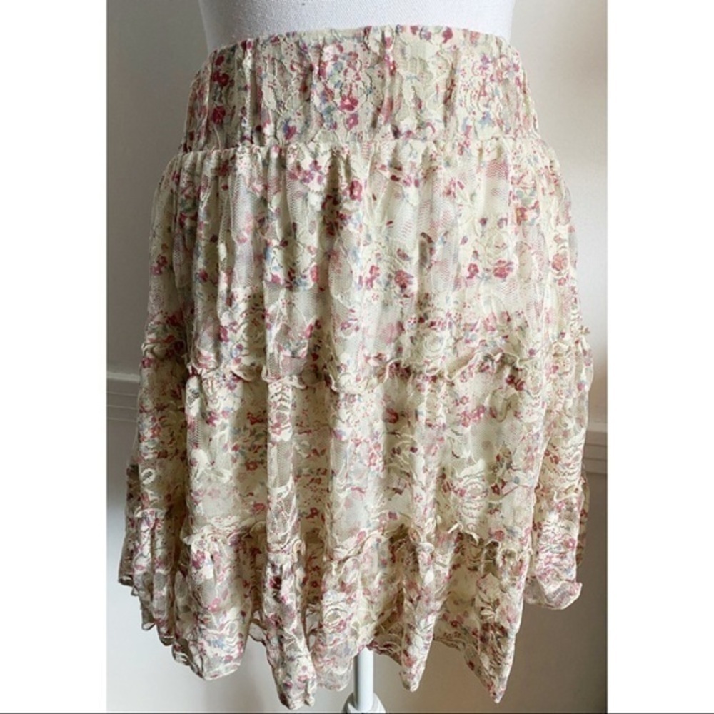 Maurices • Cream Pink Floral Lace Mini Skirt